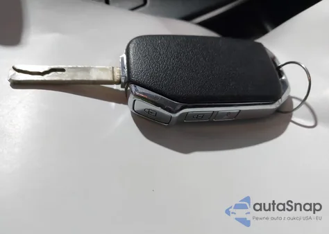 2023 Kia Sportage Lx z USA, uszkodzony, nr VIN KNDPUCAF4P7083733